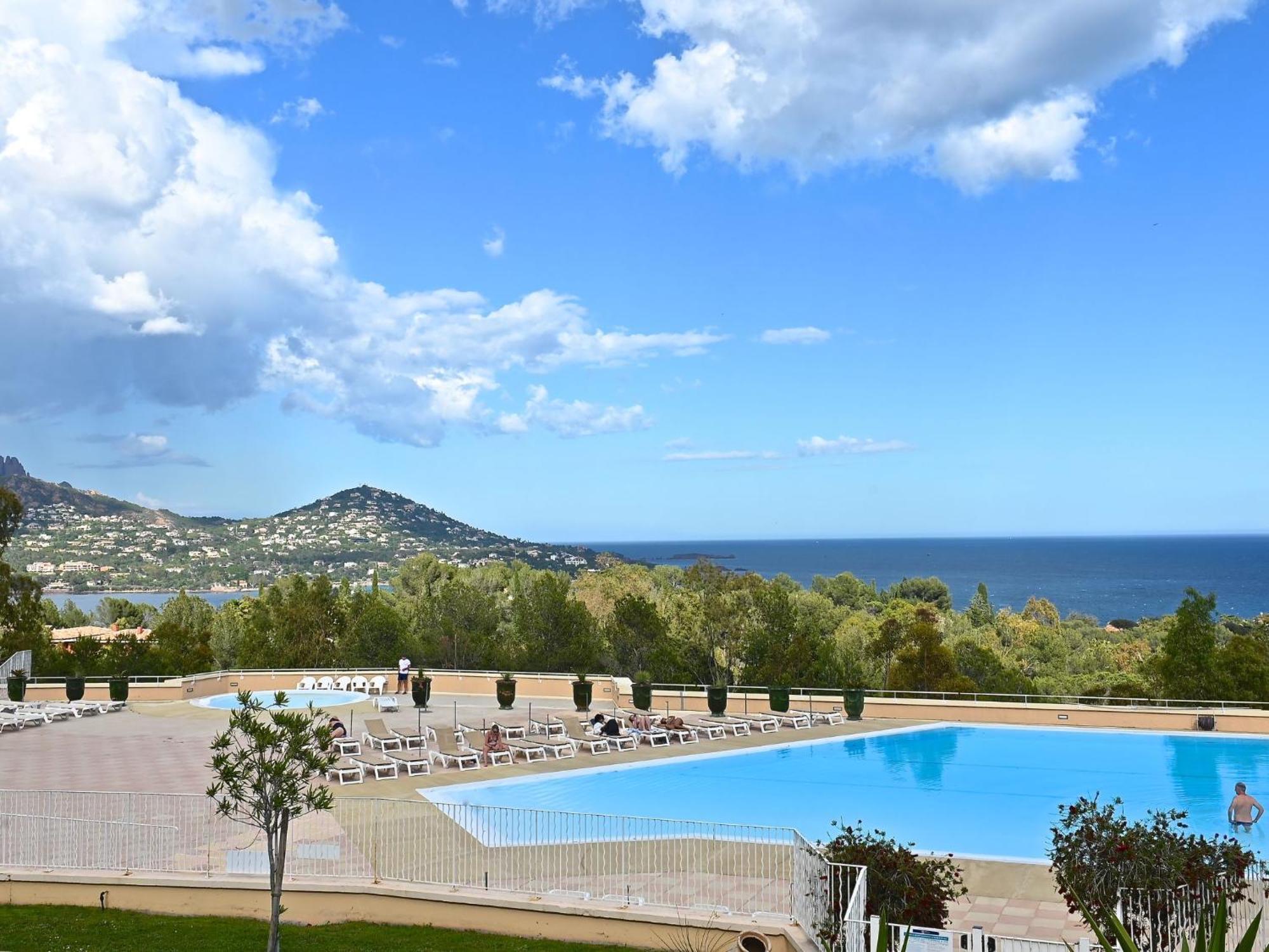 Apartment Village Cap Esterel - Le Village-53 By Interhome Сен-Рафаэль Экстерьер фото