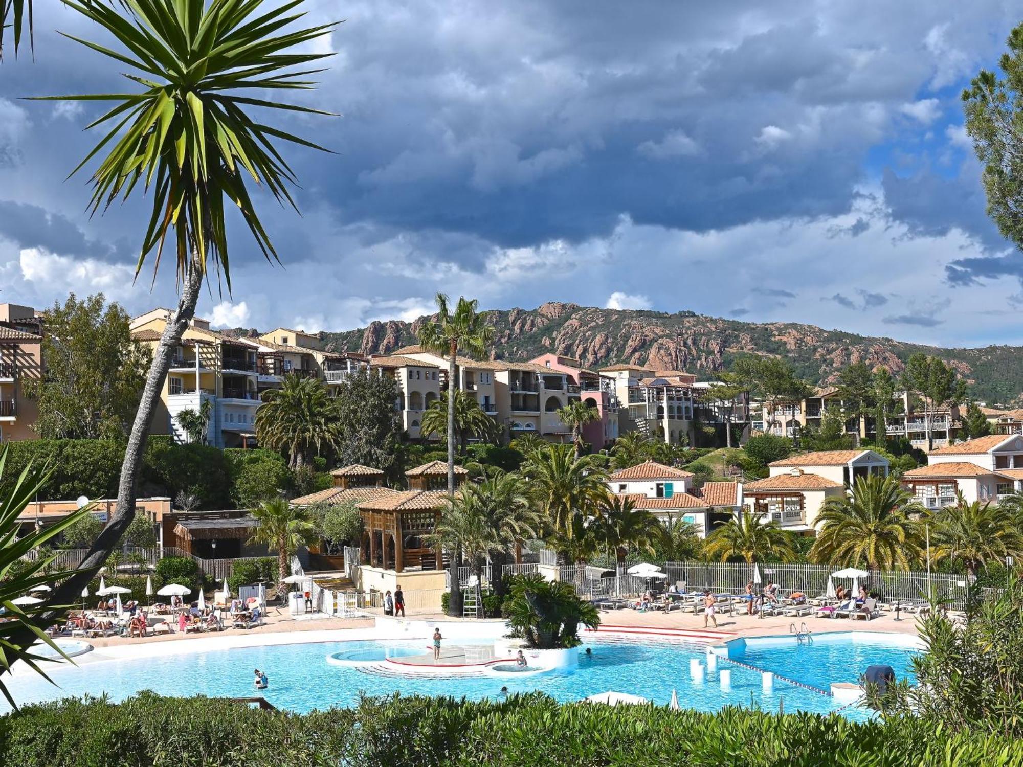 Apartment Village Cap Esterel - Le Village-53 By Interhome Сен-Рафаэль Экстерьер фото